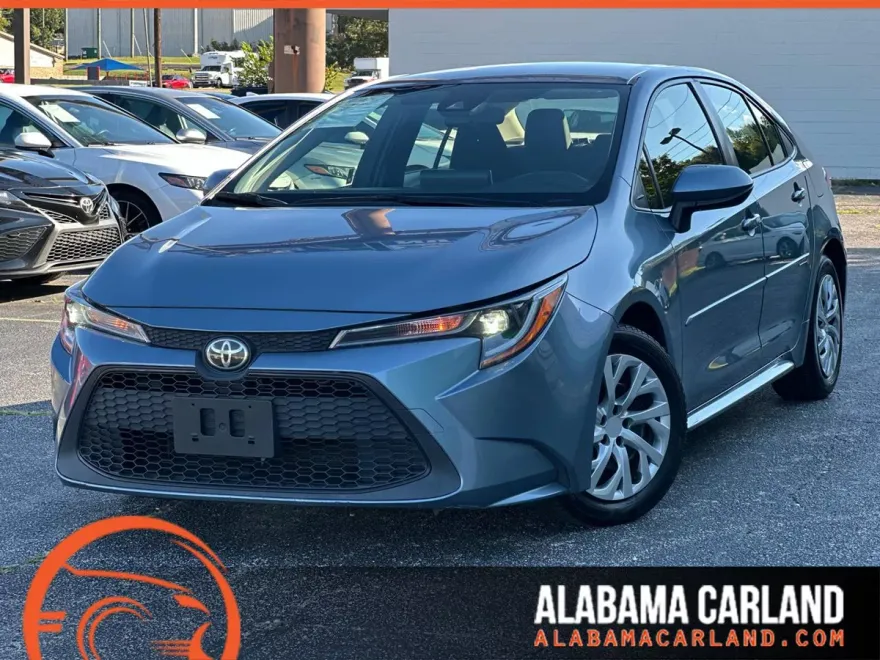 2020 Toyota Corolla LE photo 1