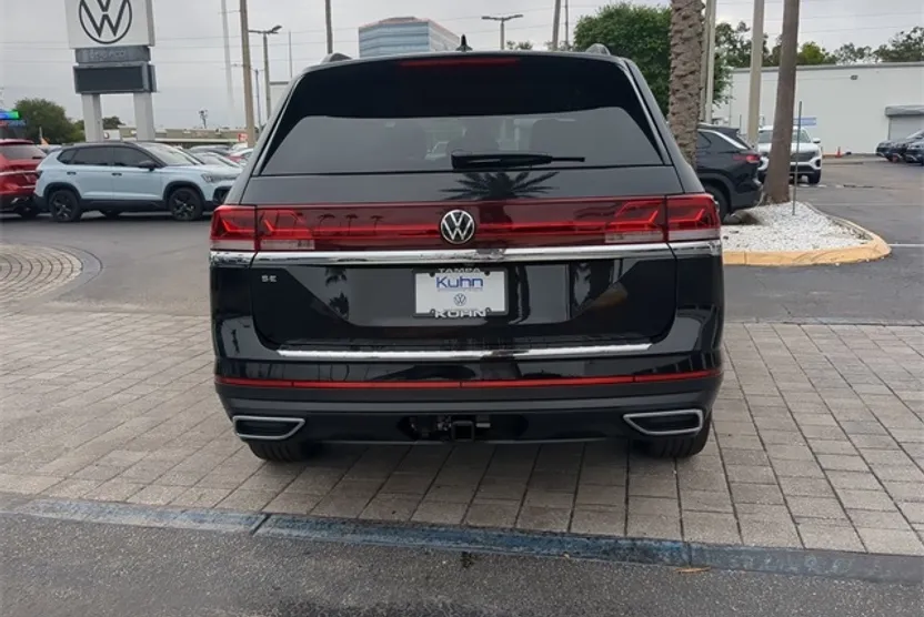 2026 Volkswagen Atlas SE Technology photo 1