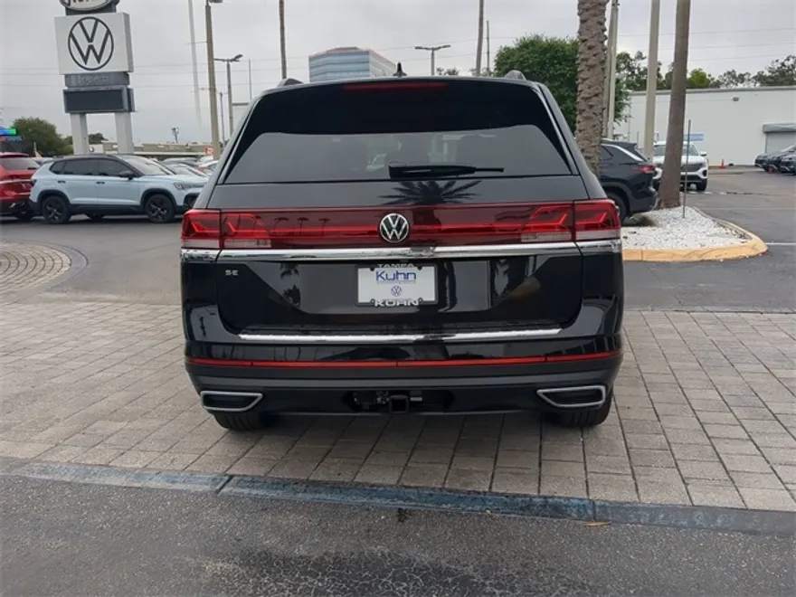 2026 Volkswagen Atlas SE Technology photo 1