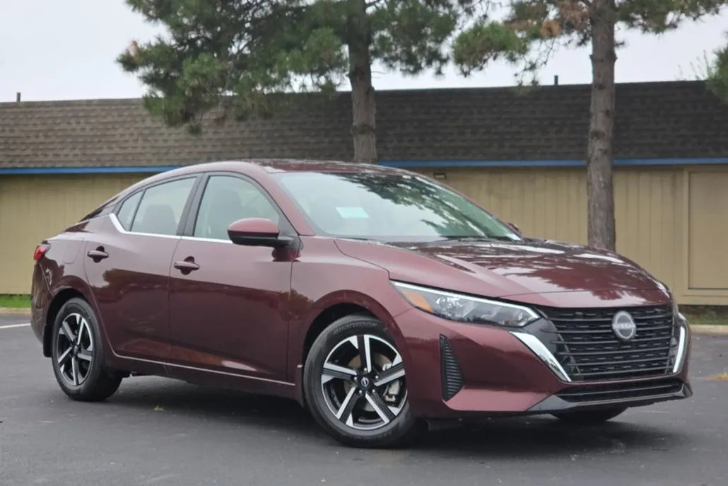 2025 Nissan Sentra SV photo 1