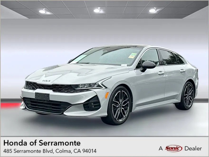 2023 Kia K5 GT photo 1