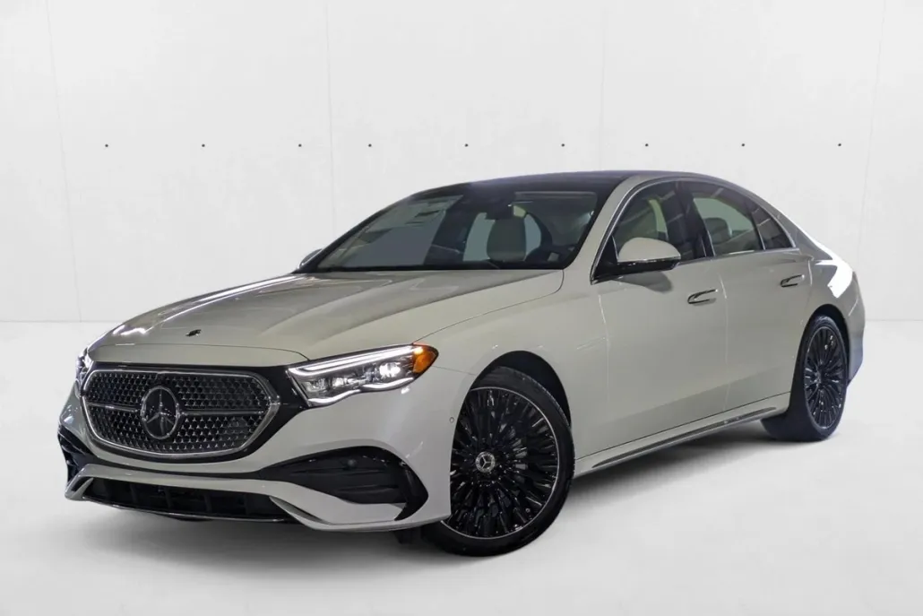 2026 Mercedes Benz E 350 Sedan photo 1