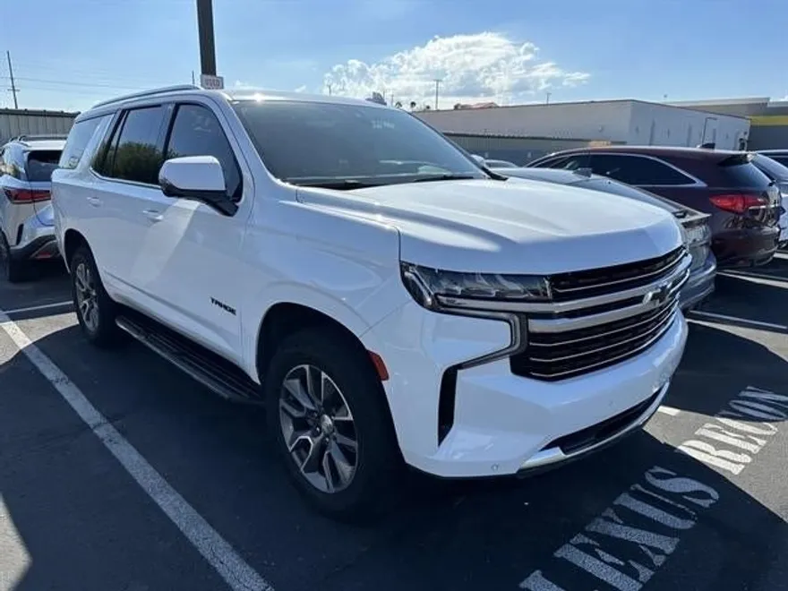 2022 Chevrolet Tahoe LT photo 1