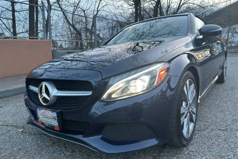 2017 Mercedes Benz C 300 4MATIC photo 1