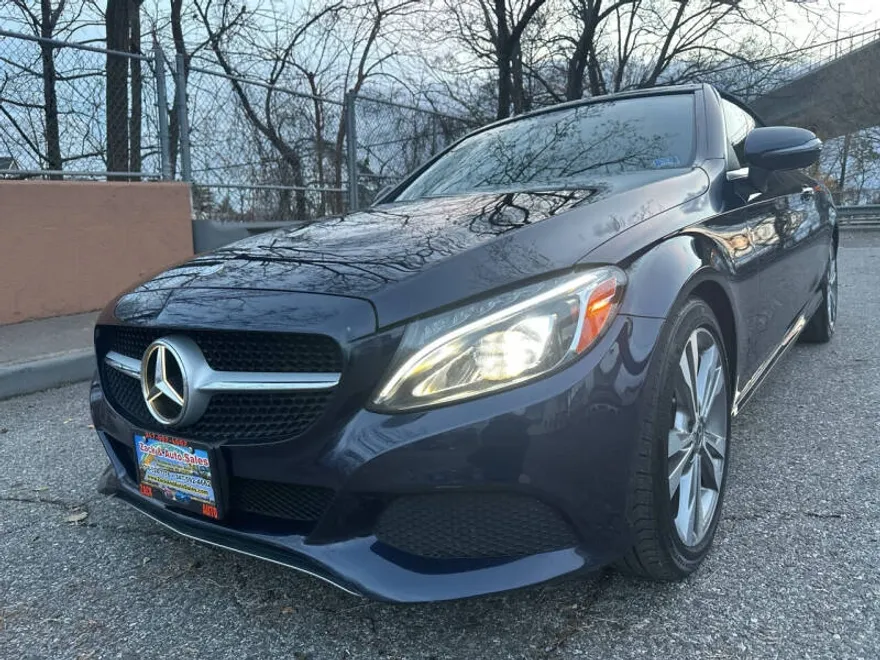 2017 Mercedes Benz C 300 4MATIC photo 1