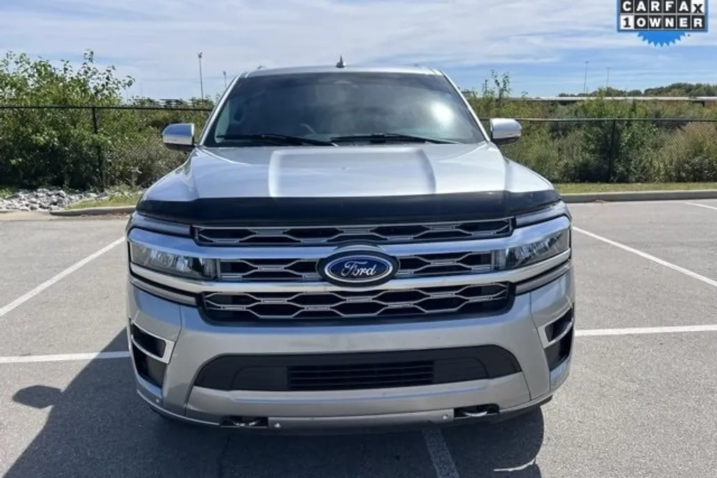 2023 Ford Expedition MAX Platinum photo 1
