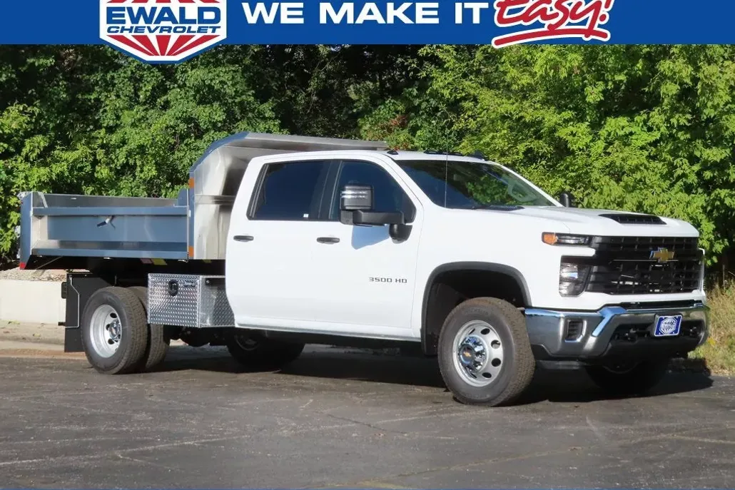 2025 Chevrolet Silverado 3500HD Work Truck photo 1