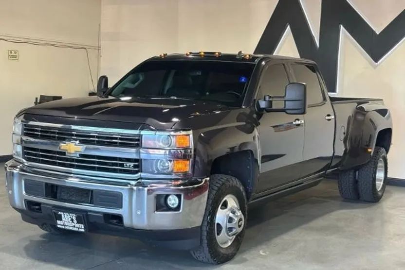 2015 Chevrolet Silverado 3500HD LTZ photo 1