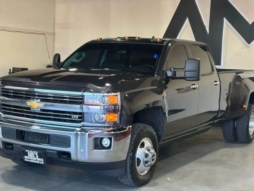 2015 Chevrolet Silverado 3500HD LTZ photo 1