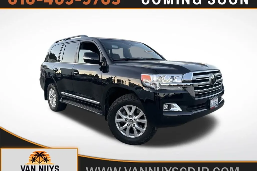 2019 Toyota Land Cruiser Base photo 1