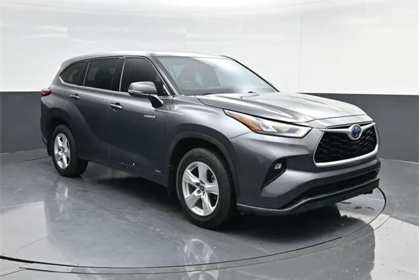 2020 Toyota Highlander Hybrid LE photo 1