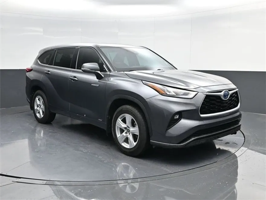 2020 Toyota Highlander Hybrid LE photo 1