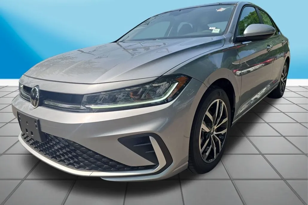 2025 Volkswagen Jetta 1.5T SE photo 1