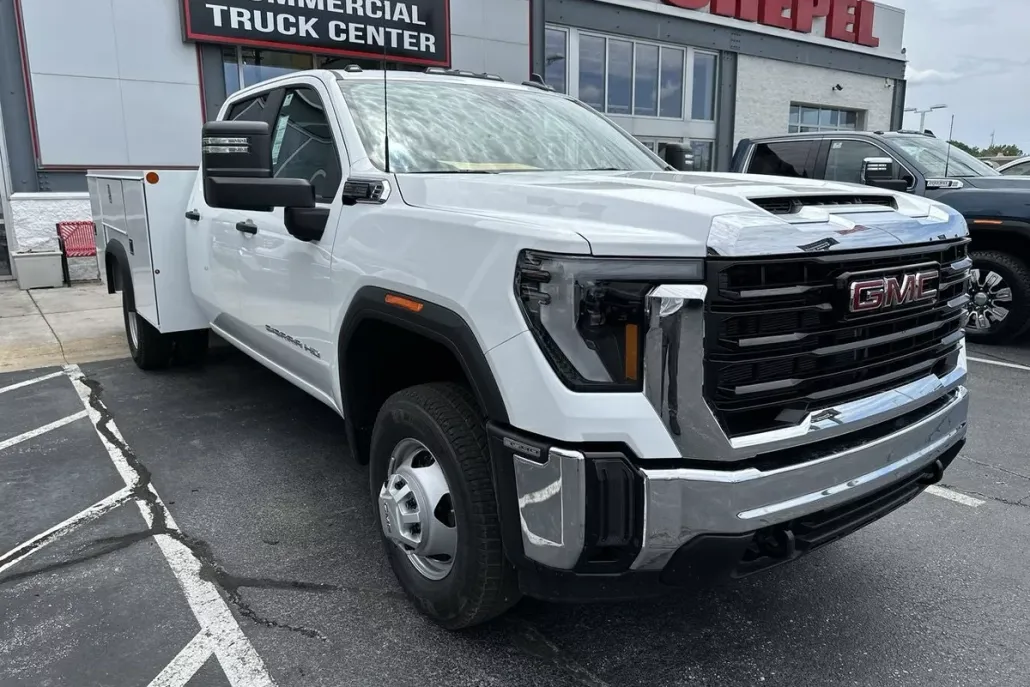 2025 Gmc Sierra 3500 HD Pro photo 1