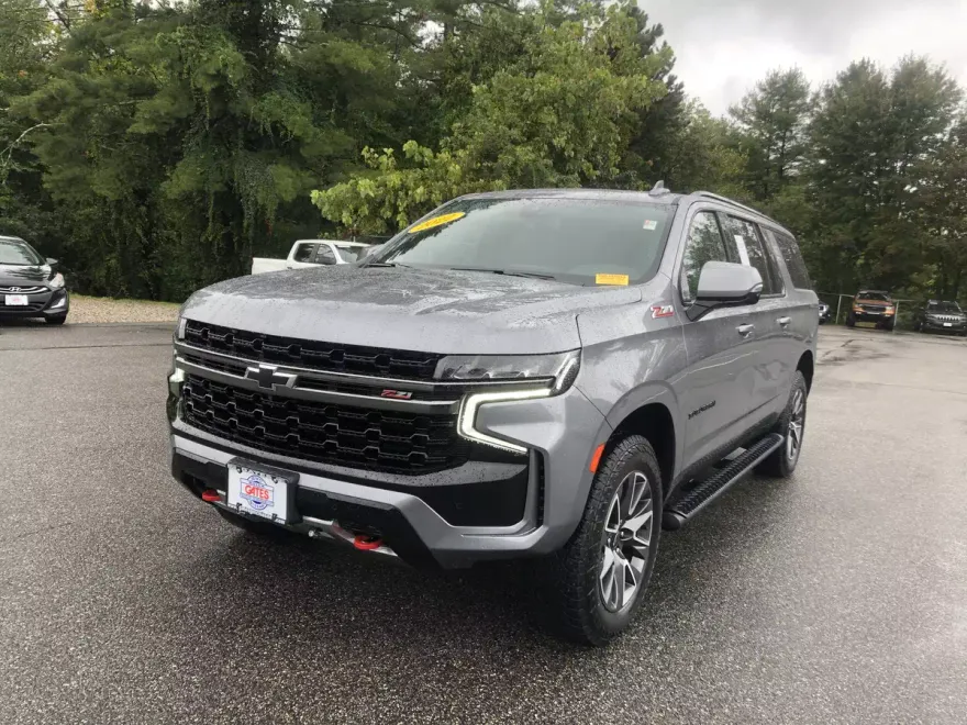 2022 Chevrolet Suburban Z71 photo 1
