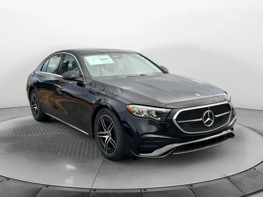 2025 Mercedes Benz E 350 4MATIC photo 1