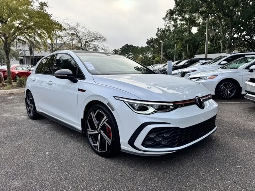 2024 Volkswagen Golf GTI 380 SE photo 1
