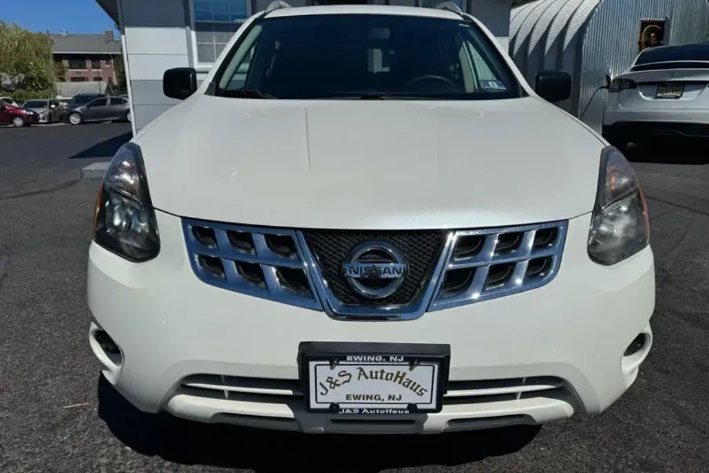 2015 Nissan Rogue Select AWD S photo 1
