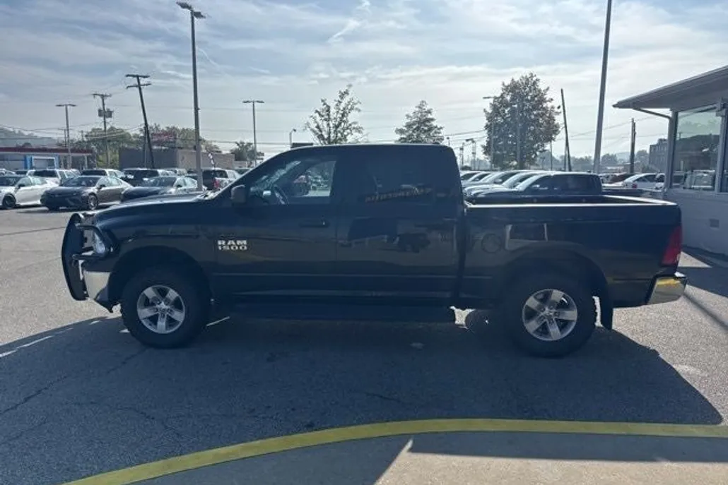 2015 Ram 1500 Tradesman photo 1