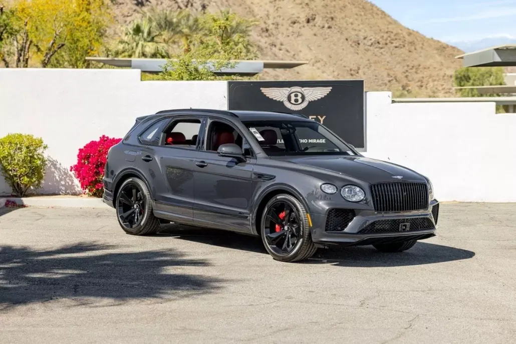 2025 Bentley Bentayga Azure Hybrid photo 1
