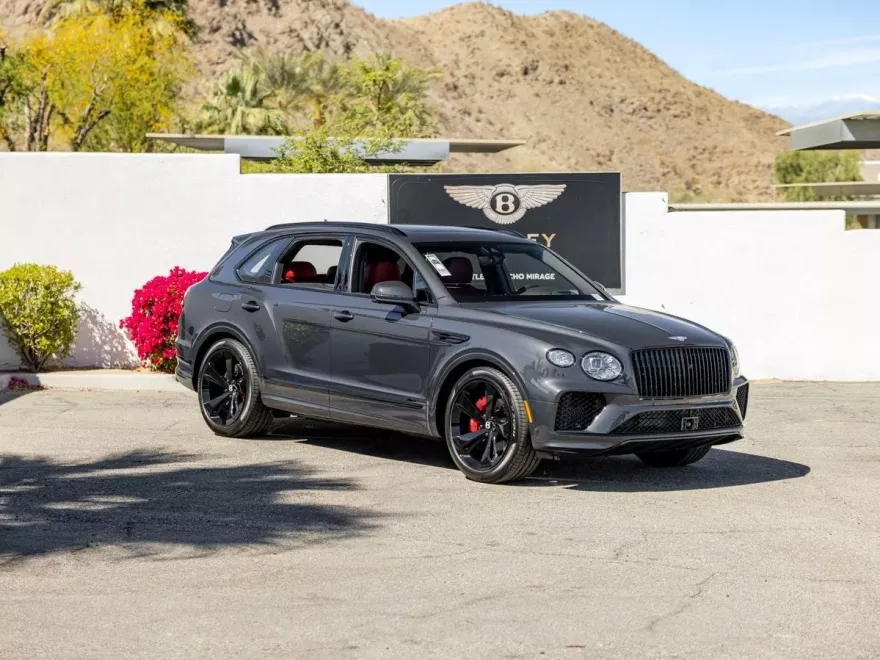 2025 Bentley Bentayga Azure Hybrid photo 1