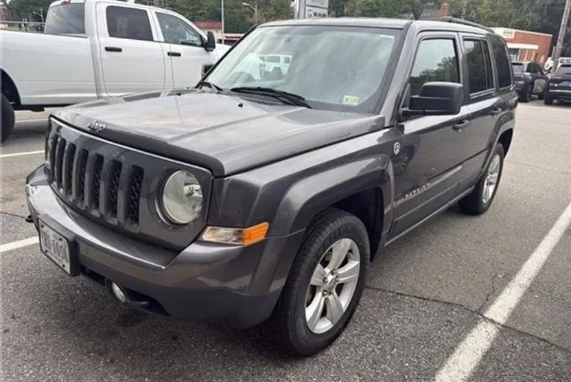 2017 Jeep Patriot Sport photo 1