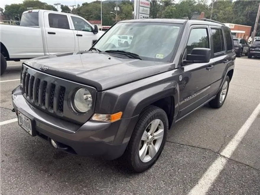 2017 Jeep Patriot Sport photo 1