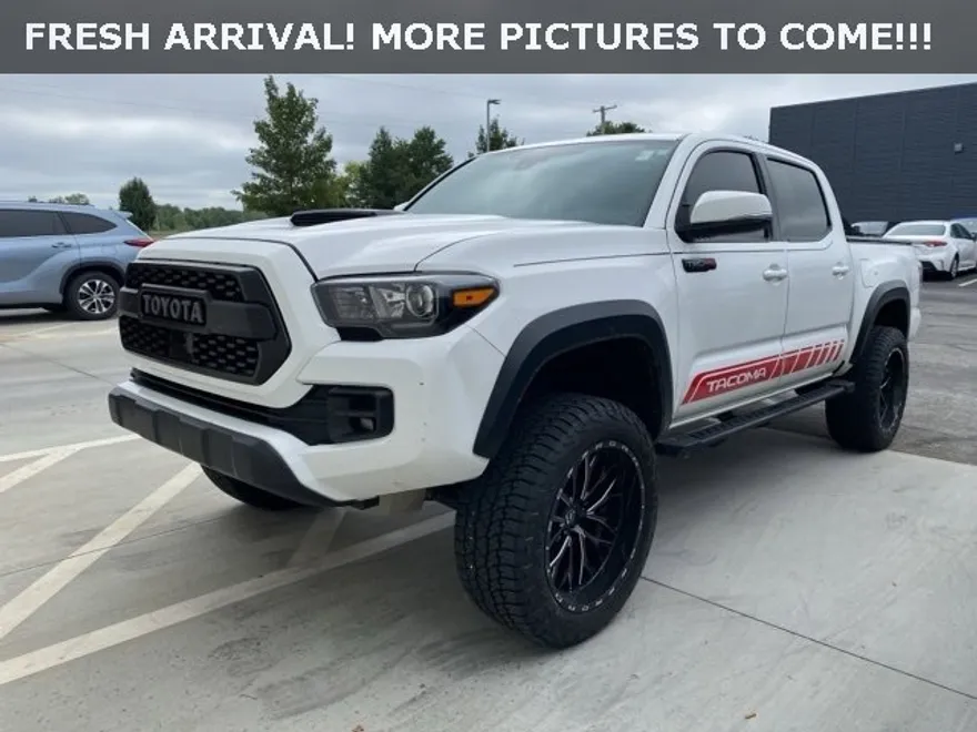 2019 Toyota Tacoma TRD Pro photo 1