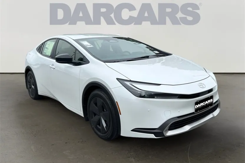 2026 Toyota Prius Plug-in Hybrid SE photo 1