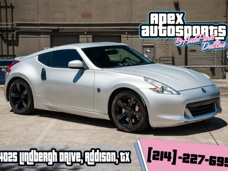 2009 Nissan 370Z Touring photo 1
