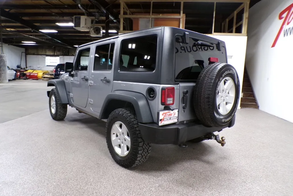 2018 Jeep Wrangler Sport S photo 1
