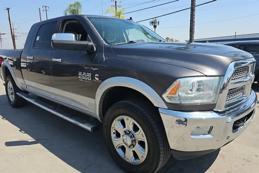 2016 Ram 2500 Laramie photo 1