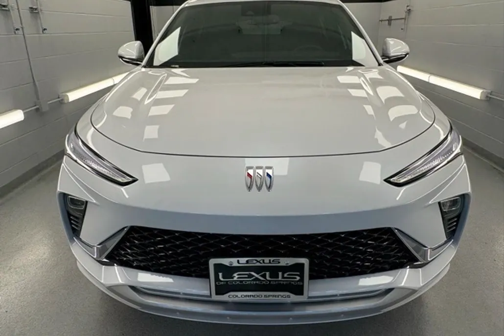 2025 Buick Envista Avenir photo 1