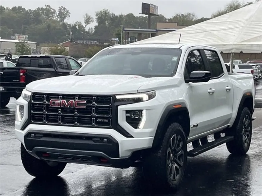 2024 Gmc Canyon AT4 photo 1