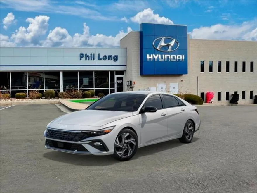 2025 Hyundai Elantra SEL Sport photo 1