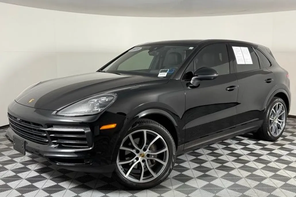2019 Porsche Cayenne Base photo 1