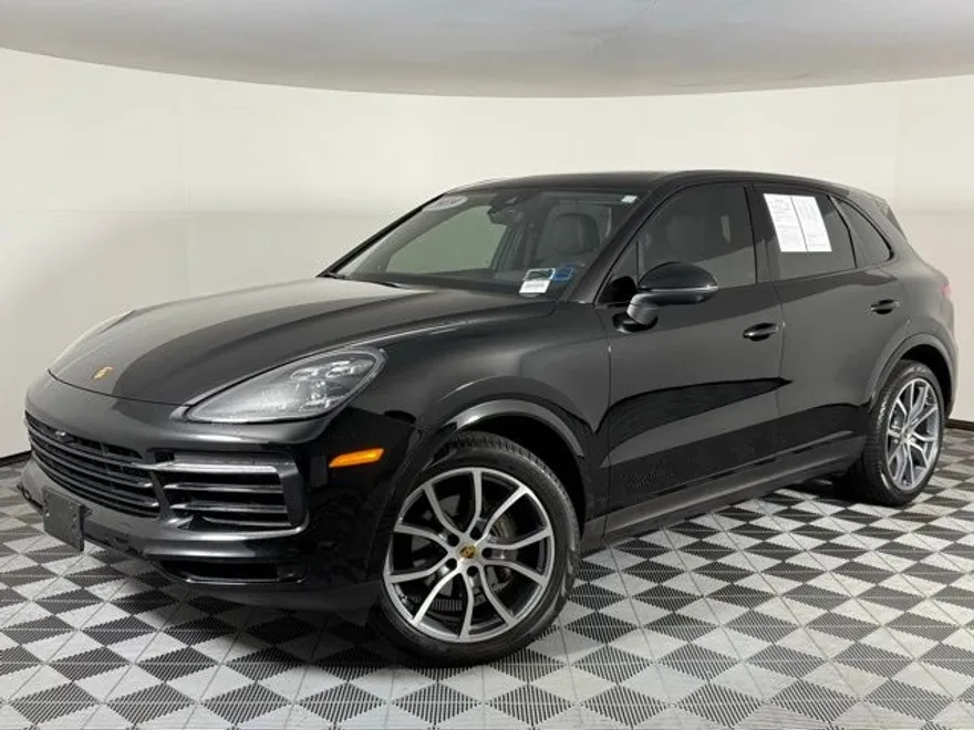 2019 Porsche Cayenne Base photo 1