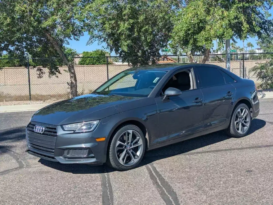 2019 Audi A4 2.0T Premium photo 1