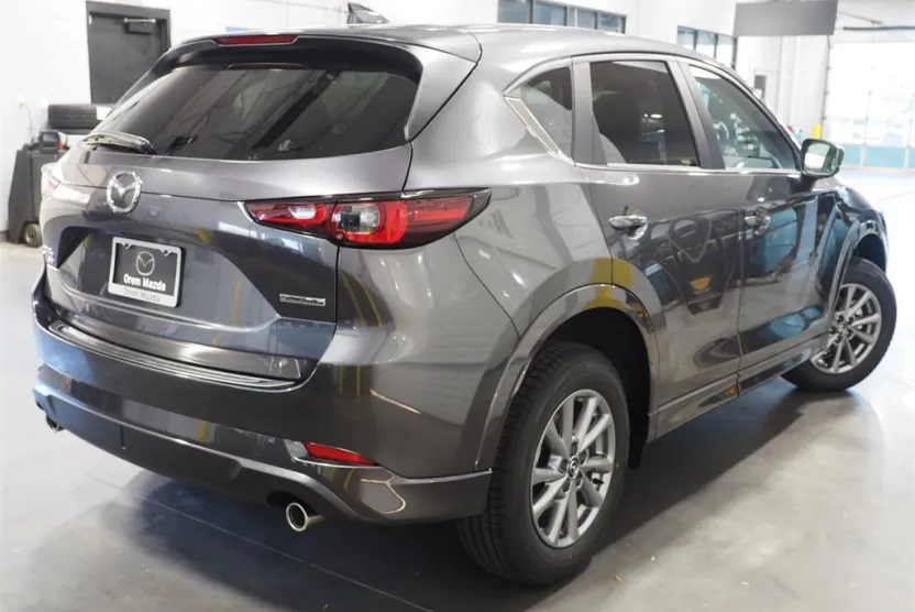 2025 Mazda CX-5 2.5 S Preferred photo 1