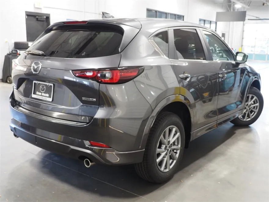 2025 Mazda CX-5 2.5 S Preferred photo 1