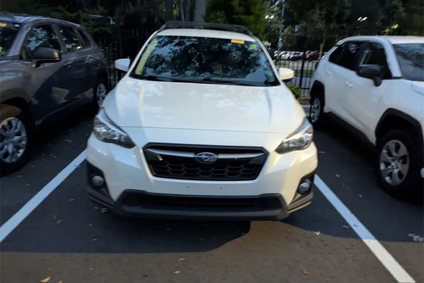 2019 Subaru Crosstrek 2.0i Premium photo 1