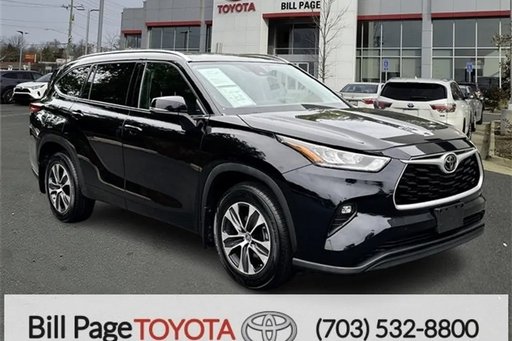2020 Toyota Highlander XLE photo 1