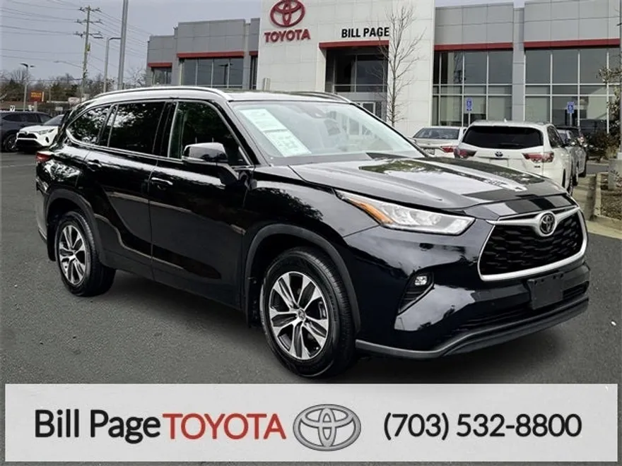 2020 Toyota Highlander XLE photo 1