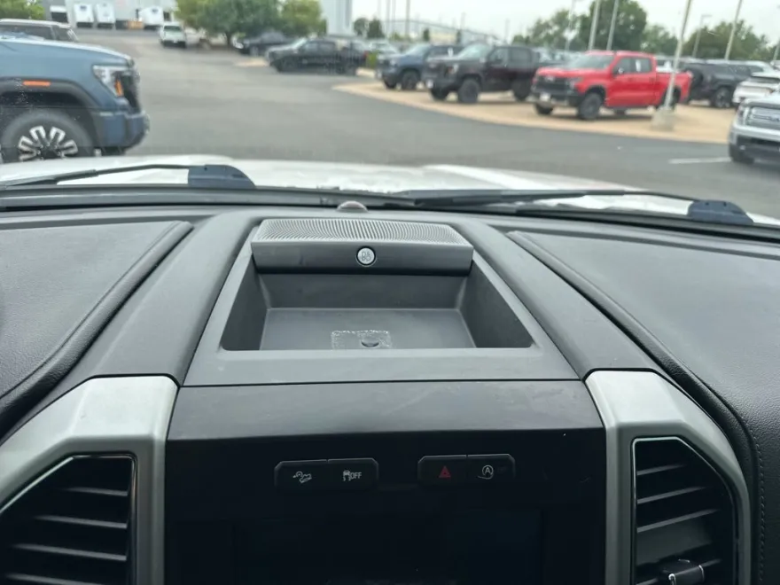 2018 Ford F-150 Lariat photo 1