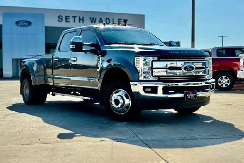 2019 Ford F-350 photo 1