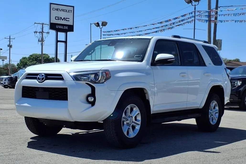 2022 Toyota 4Runner SR5 Premium photo 1