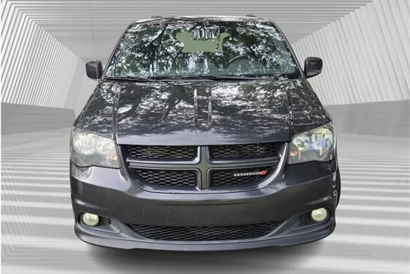 2017 Dodge Grand Caravan GT photo 1