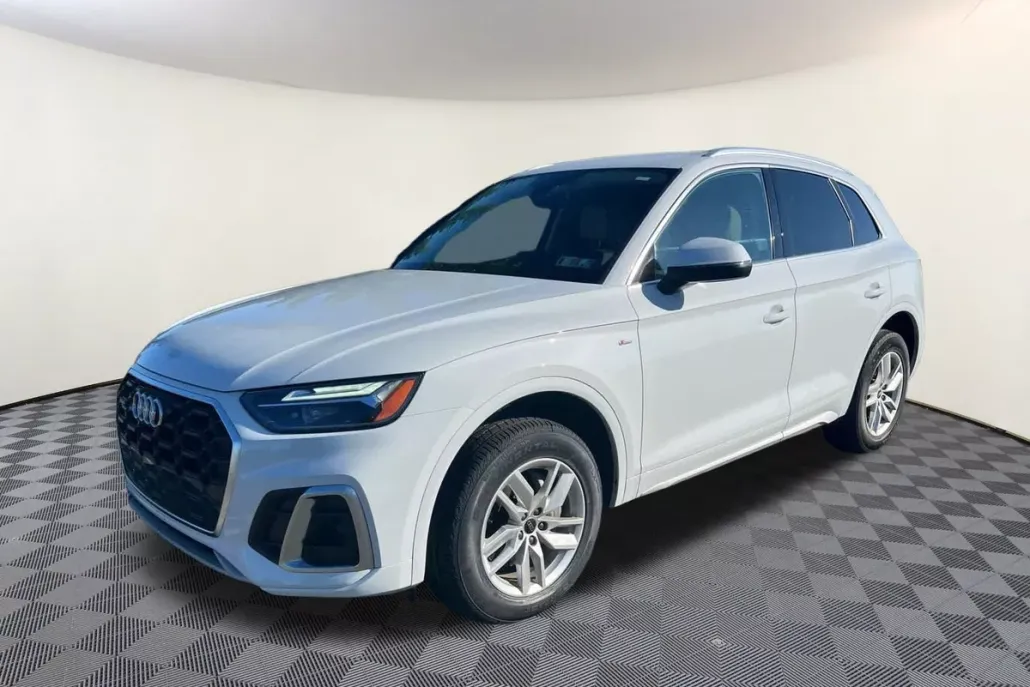 2023 Audi Q5 S line Premium photo 1