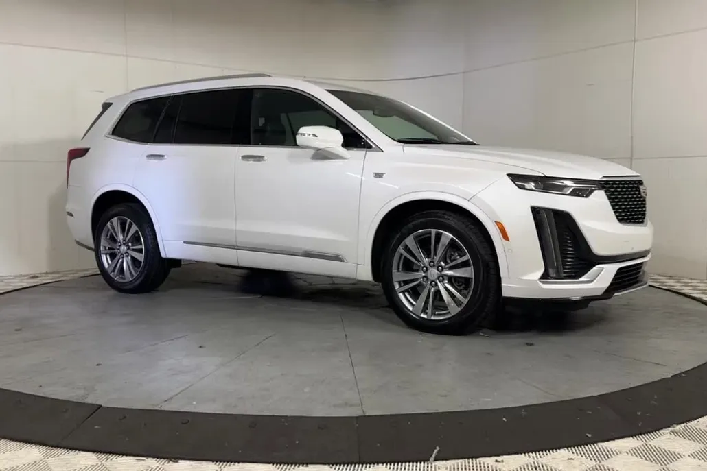 2023 Cadillac XT6 Premium Luxury photo 1