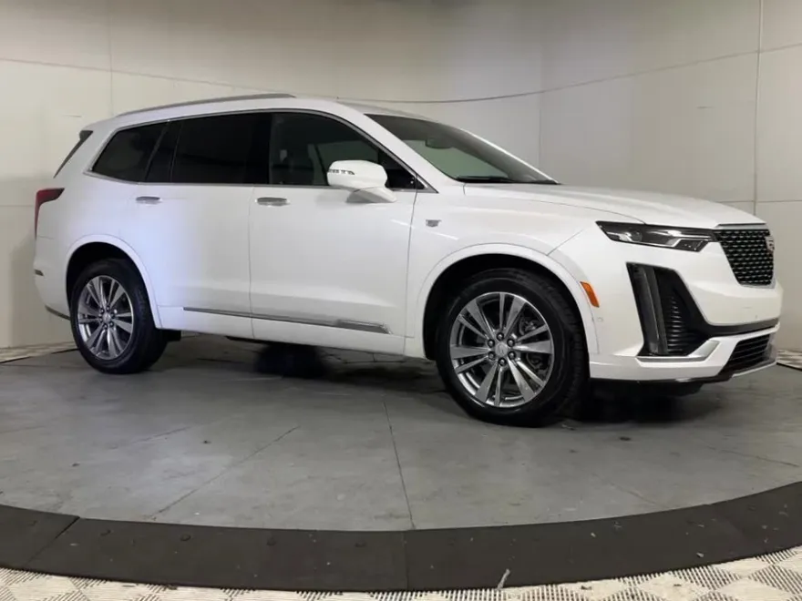 2023 Cadillac XT6 Premium Luxury photo 1